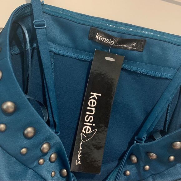 New Sleeveless Kensie Dress - Picture 5 of 10